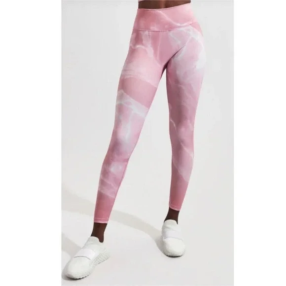 New ~ BUFFBUNNY ~ Rose Rebel Leggings Size XL High waist/ No front seam SALE - Picture 1 of 10